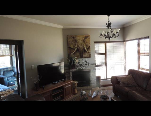 3 BEDROOM HOUSE SOLD IN LEEUWFONTEIN ESTATE